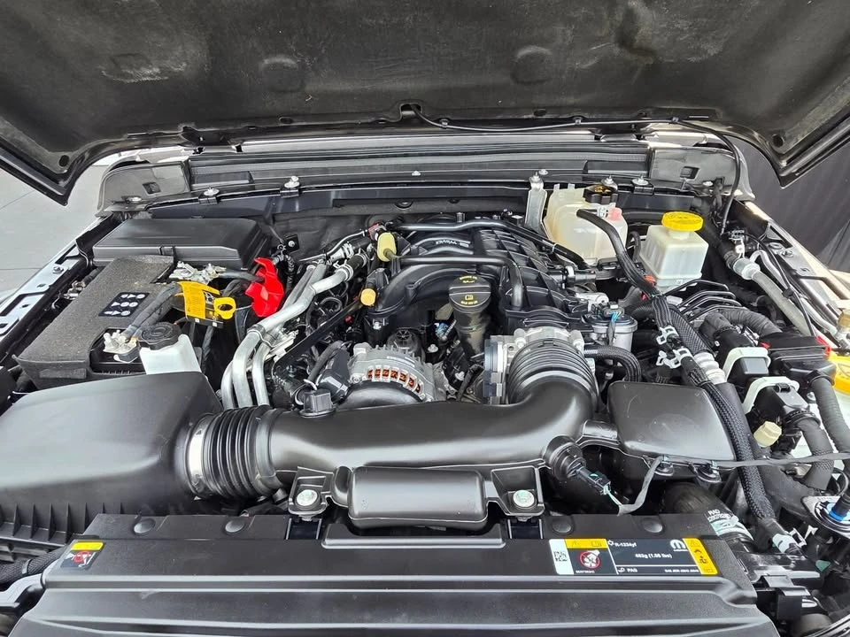 2023 Jeep JT Gladiator - Image 18 of 19