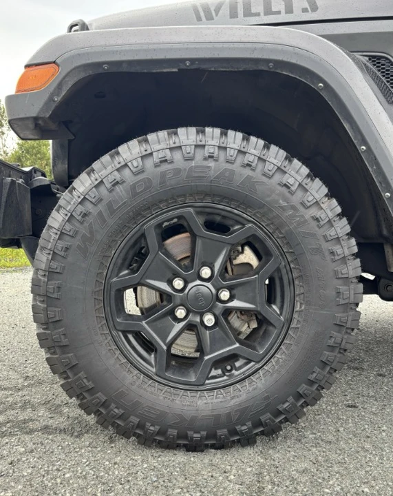 2023 Jeep JT Gladiator - Image 4 of 17