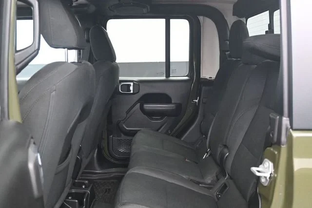 2023 Jeep JT Gladiator - Image 5 of 6