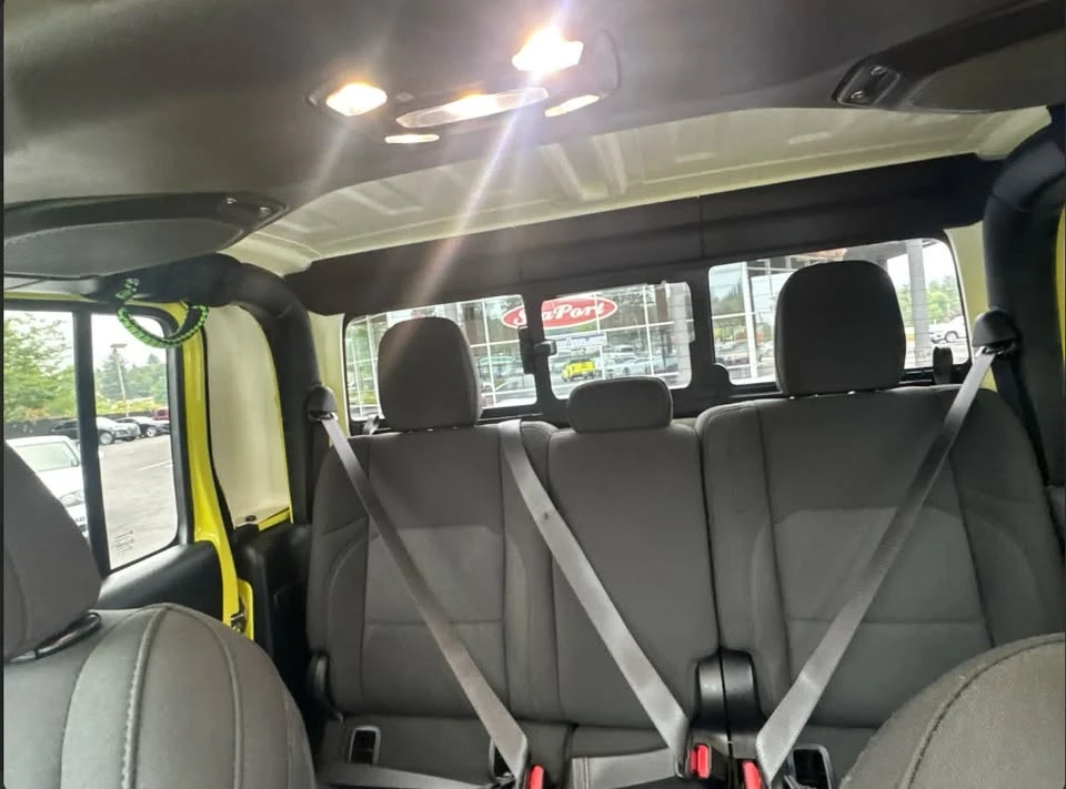 2023 Jeep JT Gladiator - Image 10 of 10