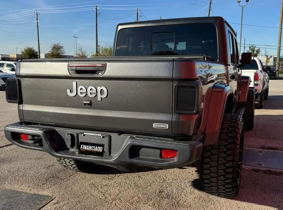 2023 Jeep JT Gladiator - Image 2 of 6