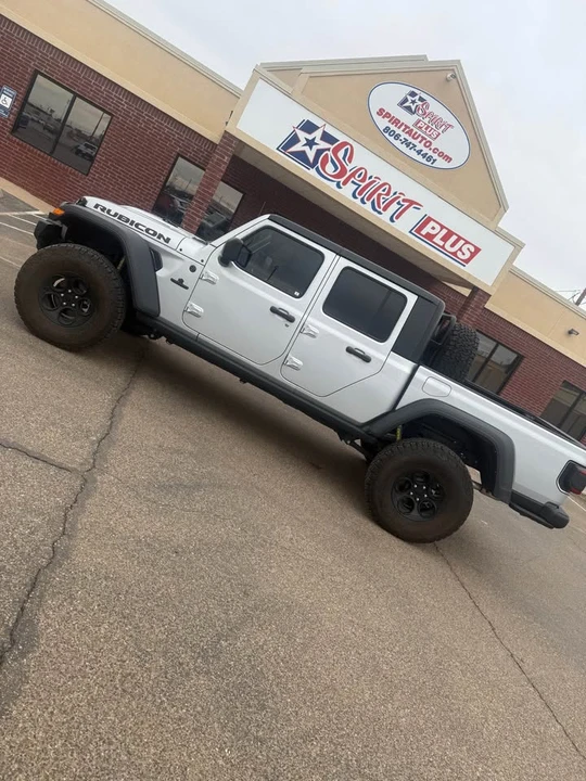 2023 Jeep JT Gladiator - Image 2 of 8