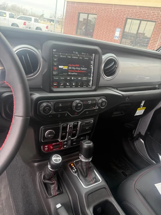 2023 Jeep JT Gladiator - Image 6 of 8