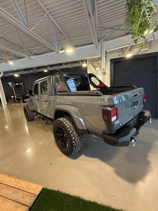 2023 Jeep JT Gladiator - Image 6 of 11