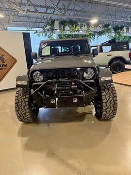 2023 Jeep Gladiator