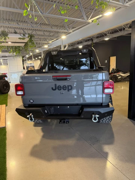 2023 Jeep JT Gladiator - Image 5 of 11