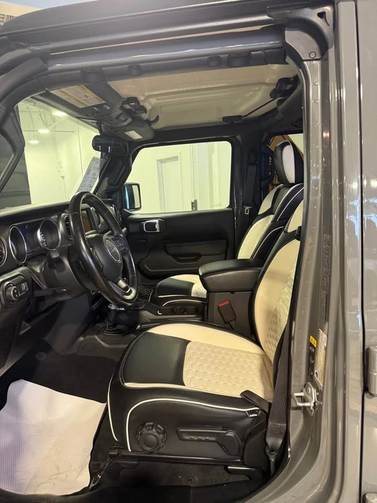 2023 Jeep JT Gladiator - Image 10 of 11