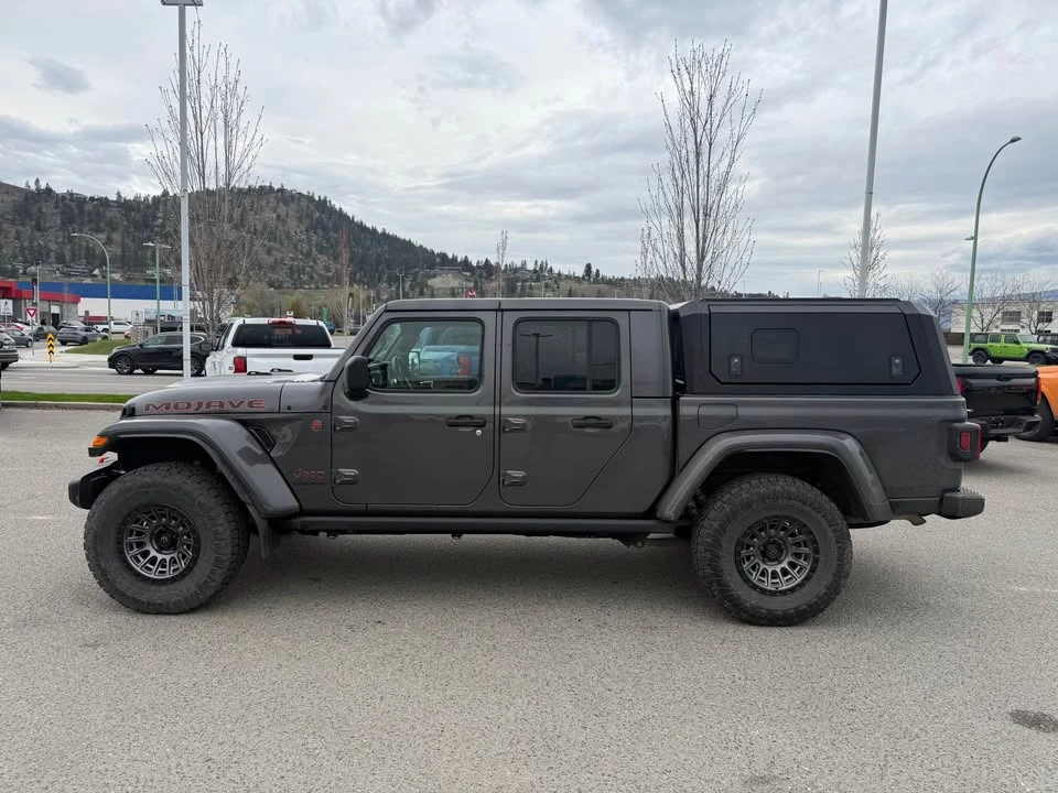 2023 Jeep JT Gladiator - Image 2 of 11