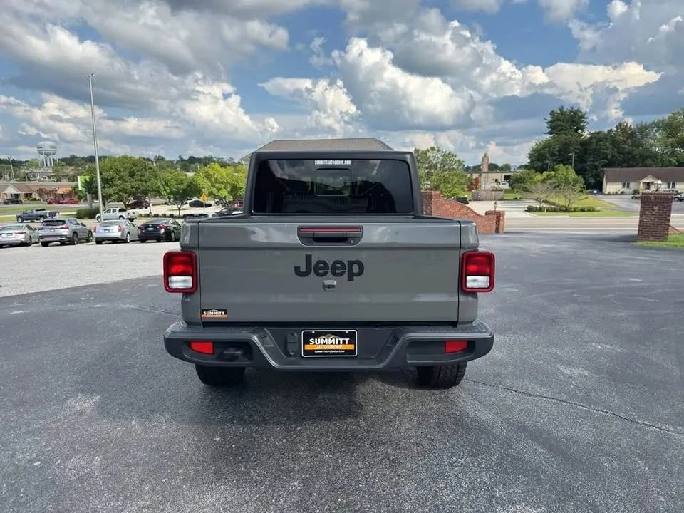 2023 Jeep JT Gladiator - Image 4 of 9