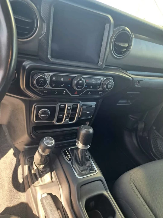 2023 Jeep JT Gladiator - Image 7 of 8