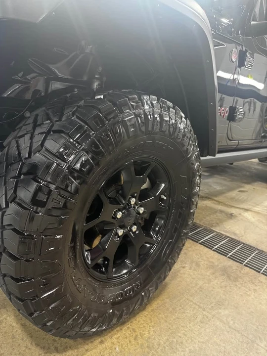 2023 Jeep JT Gladiator - Image 9 of 9