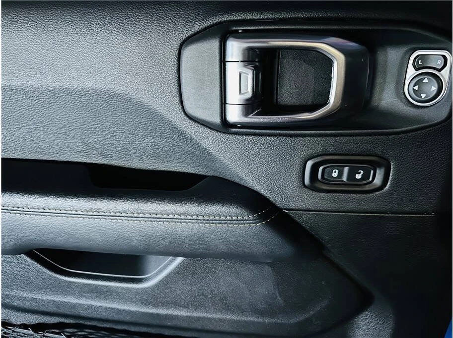 2023 Jeep JT Gladiator - Image 18 of 20