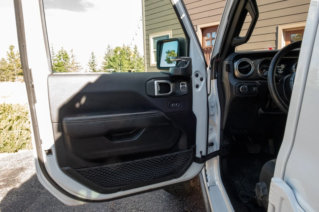 2023 Jeep JT Gladiator - Image 14 of 21