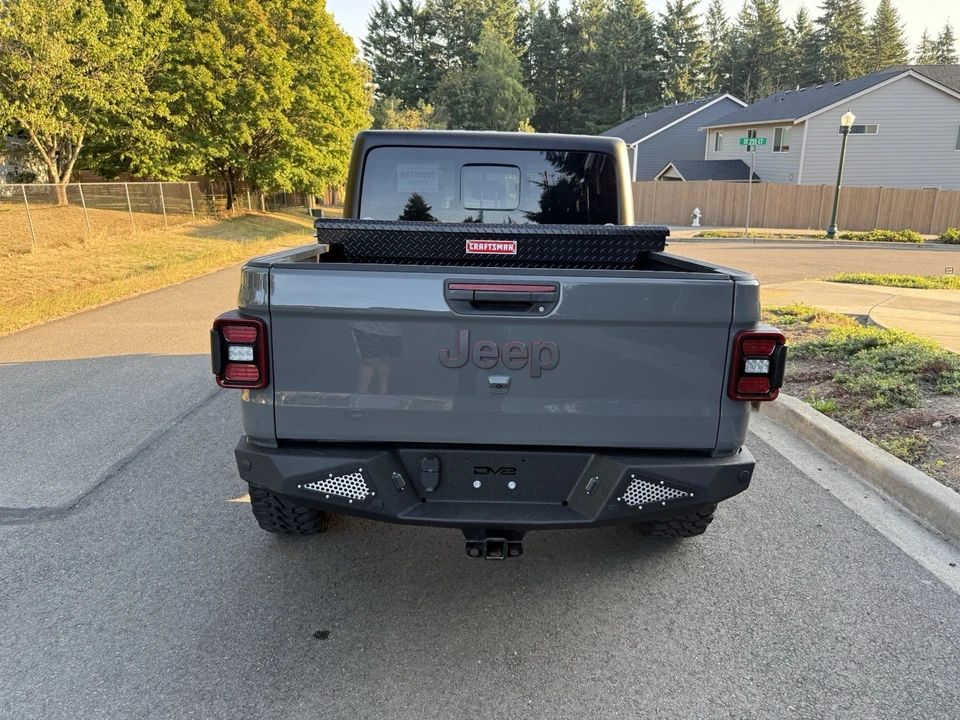 2023 Jeep JT Gladiator - Image 9 of 16