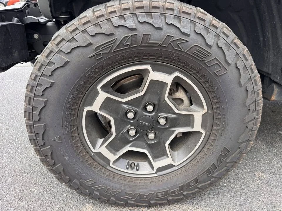 2023 Jeep JT Gladiator - Image 13 of 20