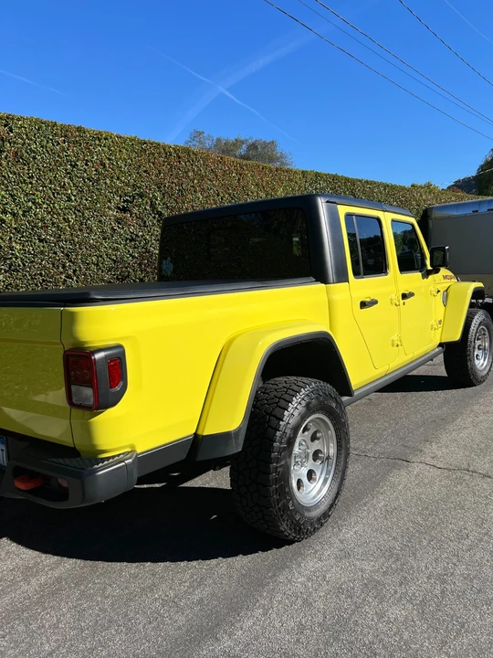 2023 Jeep JT Gladiator - Image 5 of 21