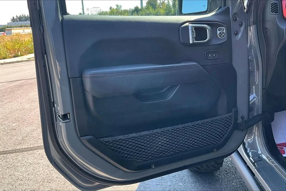 2023 Jeep JT Gladiator - Image 8 of 20