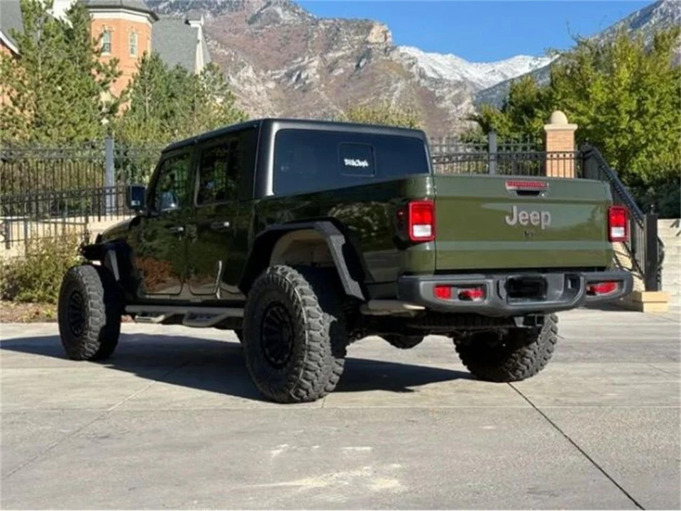 2023 Jeep JT Gladiator - Image 12 of 18