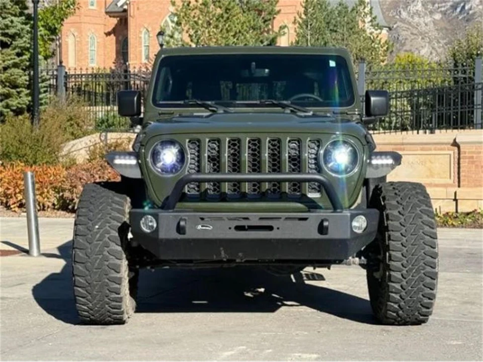 2023 Jeep JT Gladiator - Image 16 of 18