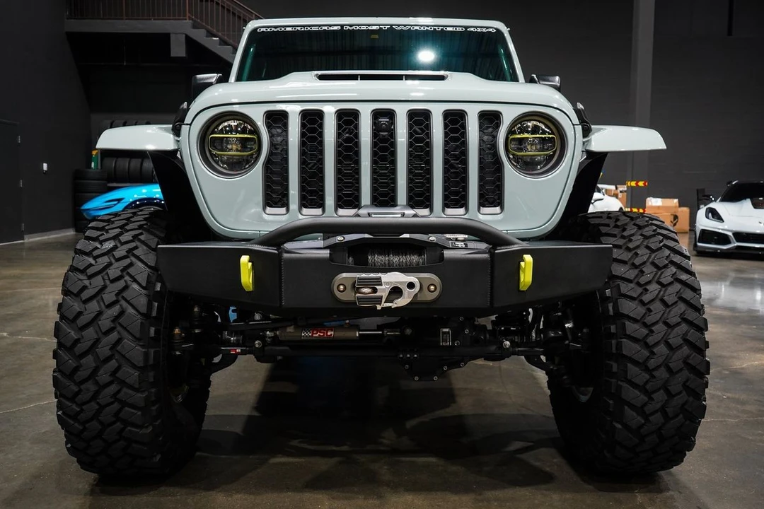2023 Jeep JT Gladiator - Image 9 of 31