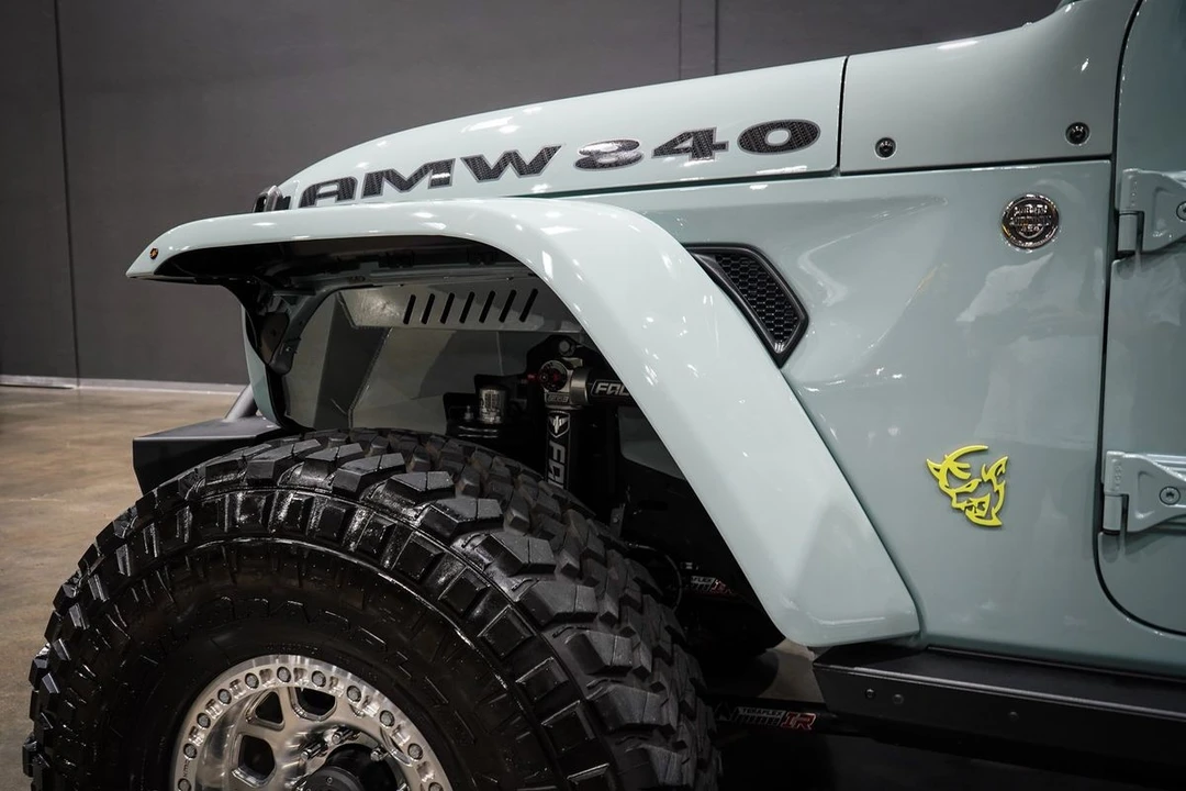2023 Jeep JT Gladiator - Image 19 of 31