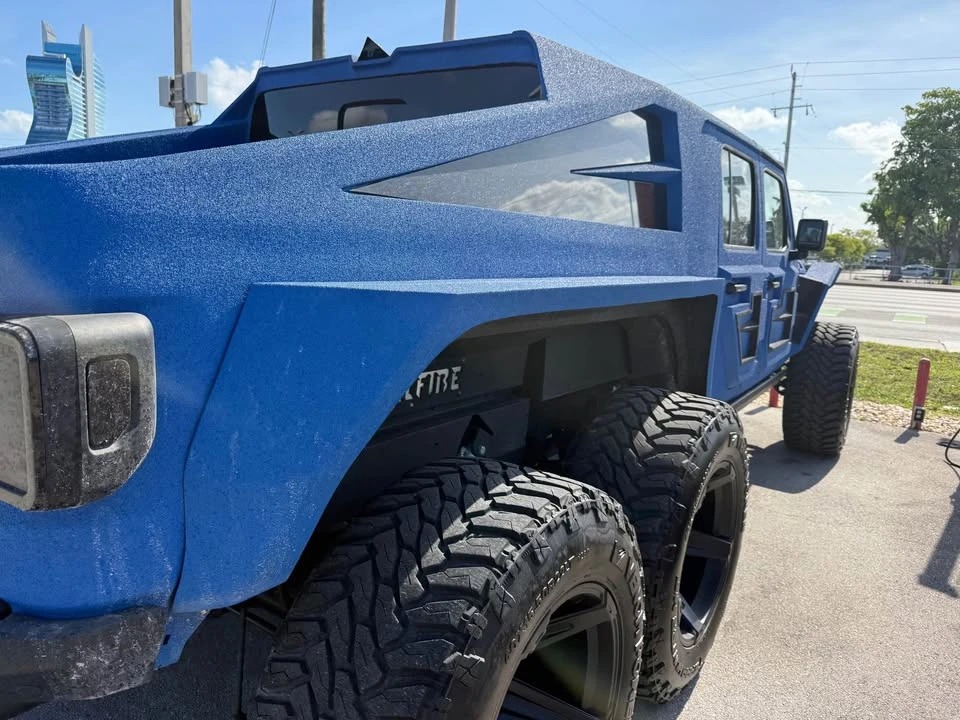 2023 Jeep JT Gladiator - Image 16 of 20