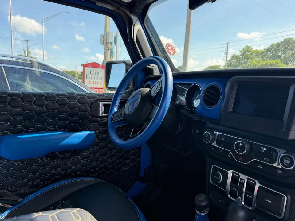 2023 Jeep JT Gladiator - Image 13 of 20