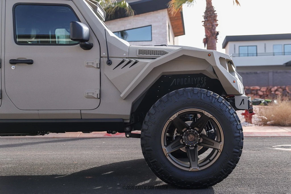 2023 Jeep JT Gladiator - Image 11 of 12
