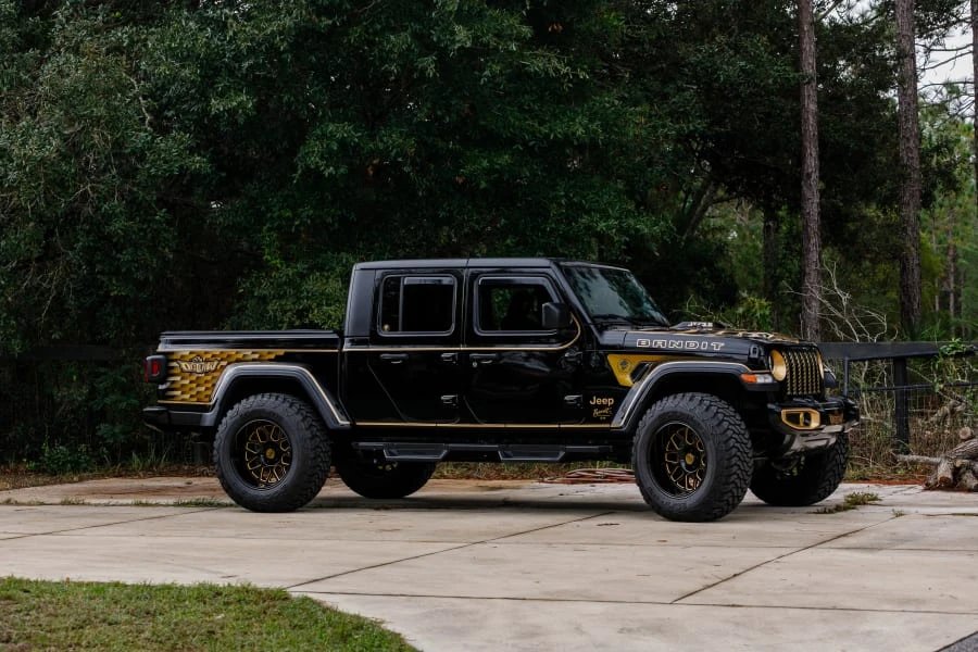 2023 Jeep JT Gladiator - Image 27 of 31