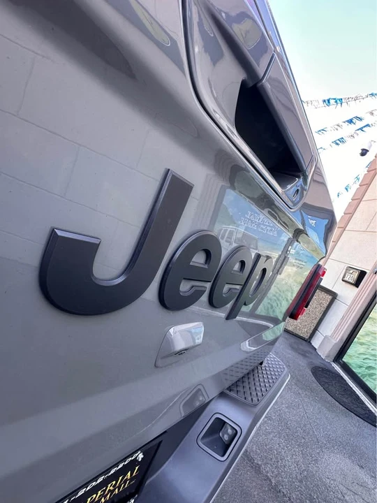 2023 Jeep JT Gladiator - Image 5 of 20