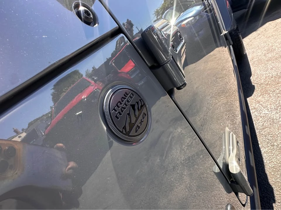 2023 Jeep JT Gladiator - Image 14 of 20