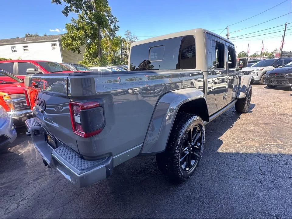 2023 Jeep JT Gladiator - Image 18 of 20