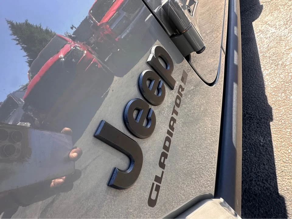 2023 Jeep JT Gladiator - Image 10 of 20
