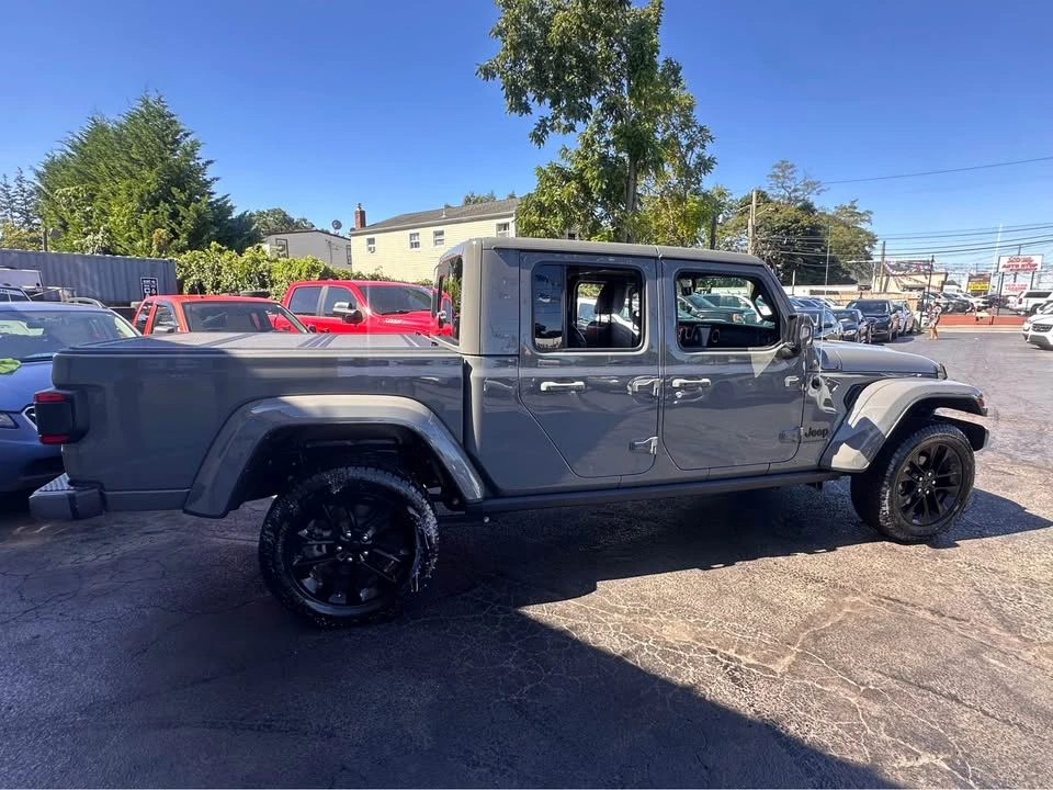 2023 Jeep JT Gladiator - Image 15 of 20
