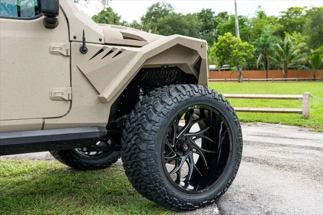 2023 Jeep JT Gladiator - Image 25 of 31