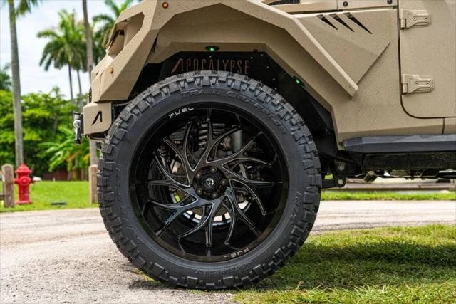 2023 Jeep JT Gladiator - Image 16 of 31
