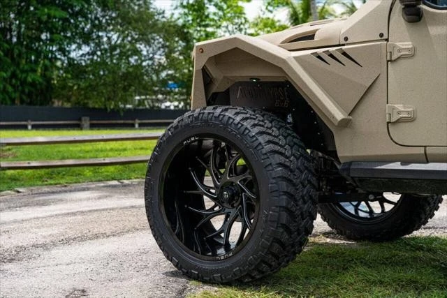 2023 Jeep JT Gladiator - Image 15 of 31