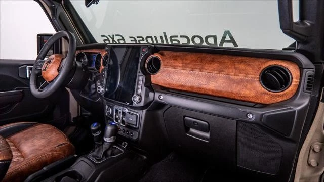 2023 Jeep JT Gladiator - Image 19 of 31