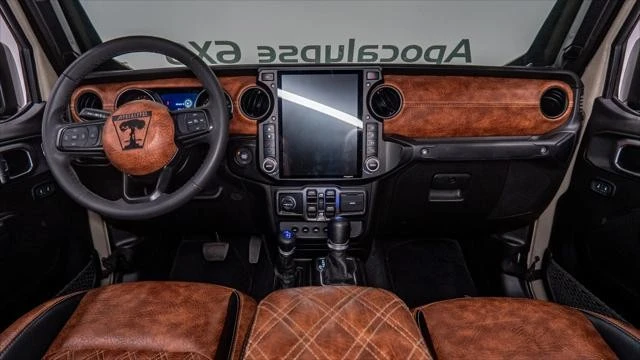 2023 Jeep JT Gladiator - Image 2 of 31