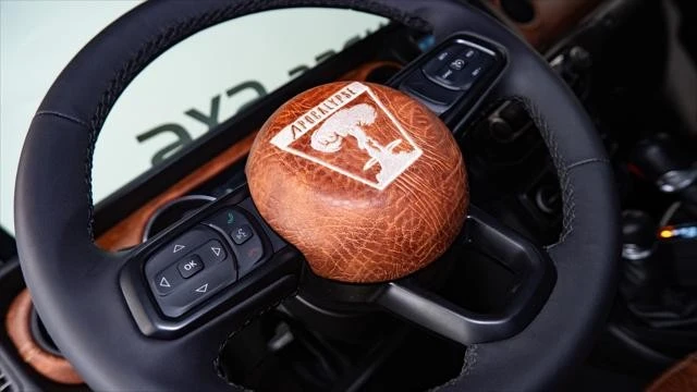2023 Jeep JT Gladiator - Image 28 of 31