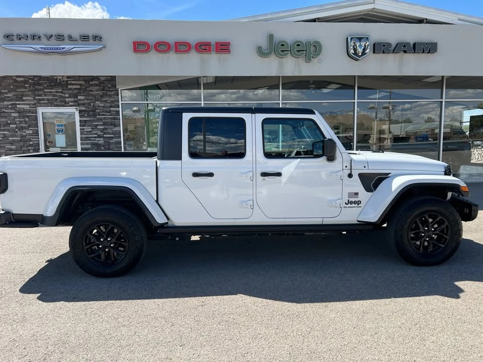 2023 Jeep JT Gladiator - Image 8 of 20