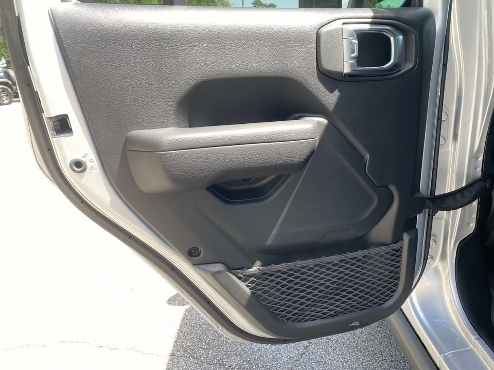 2023 Jeep JT Gladiator - Image 17 of 20
