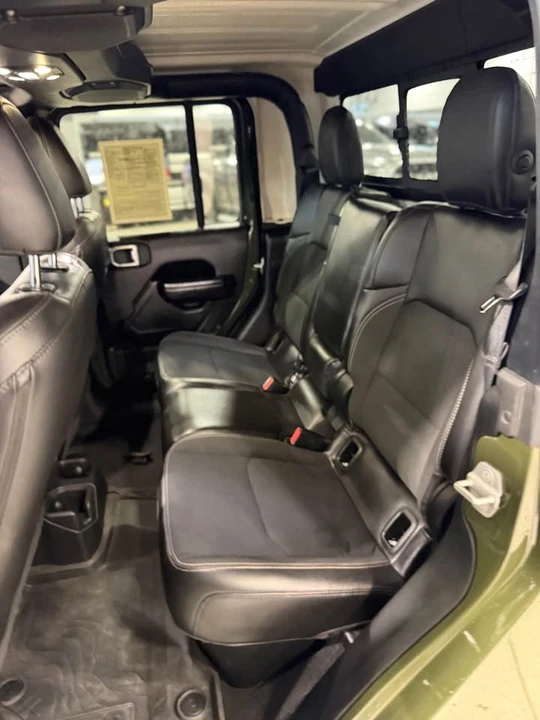 2023 Jeep JT Gladiator - Image 11 of 17