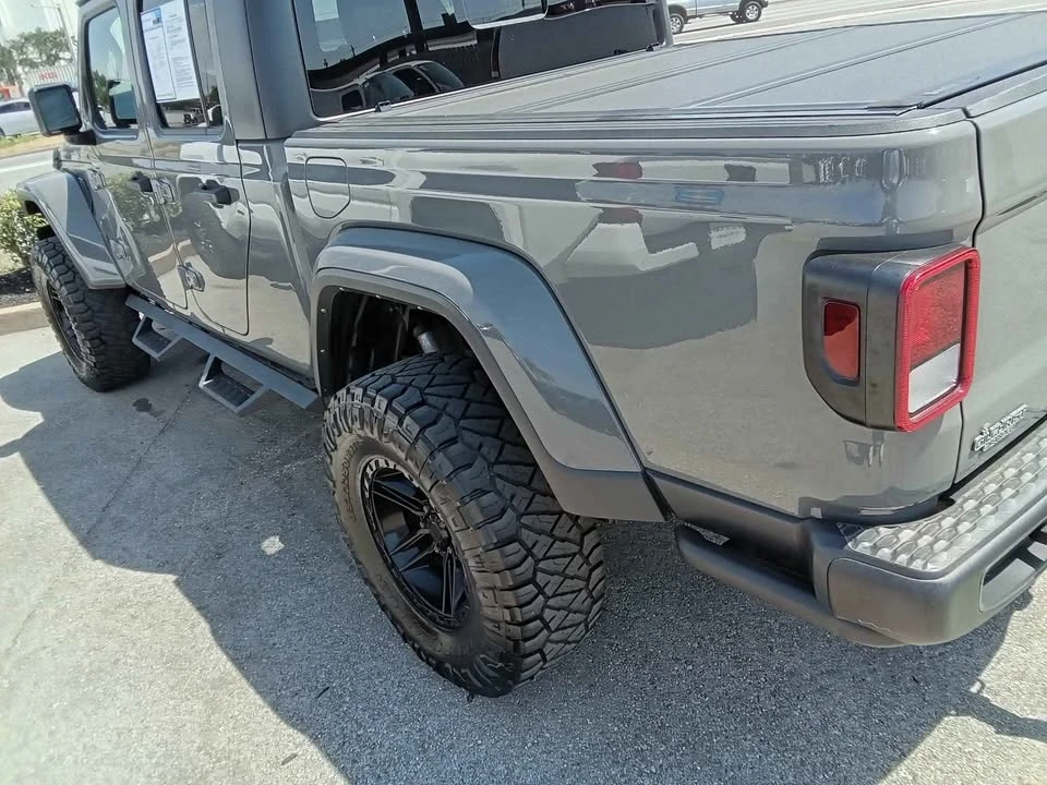 2023 Jeep JT Gladiator - Image 3 of 8