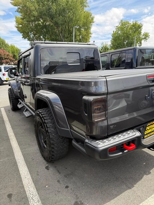 2023 Jeep JT Gladiator - Image 7 of 12