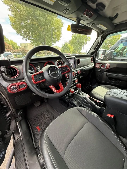2023 Jeep JT Gladiator - Image 9 of 12