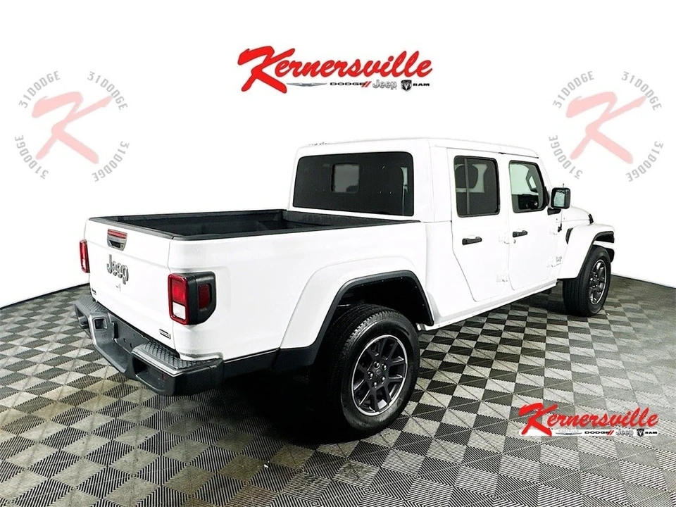 2023 Jeep JT Gladiator - Image 8 of 21