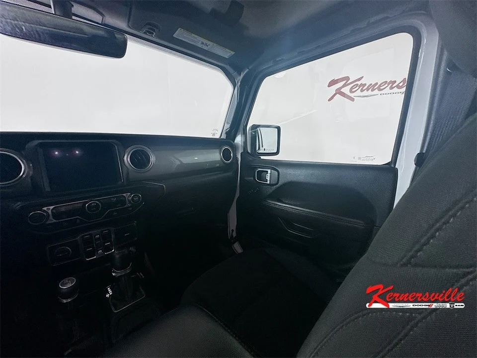 2023 Jeep JT Gladiator - Image 12 of 21