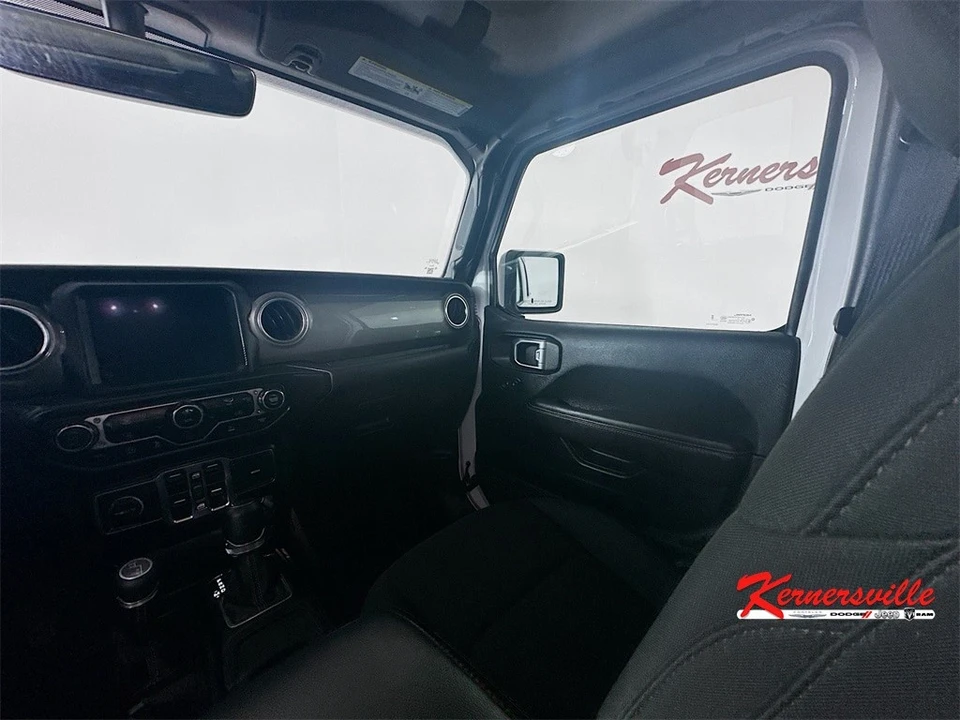 2023 Jeep JT Gladiator - Image 12 of 21