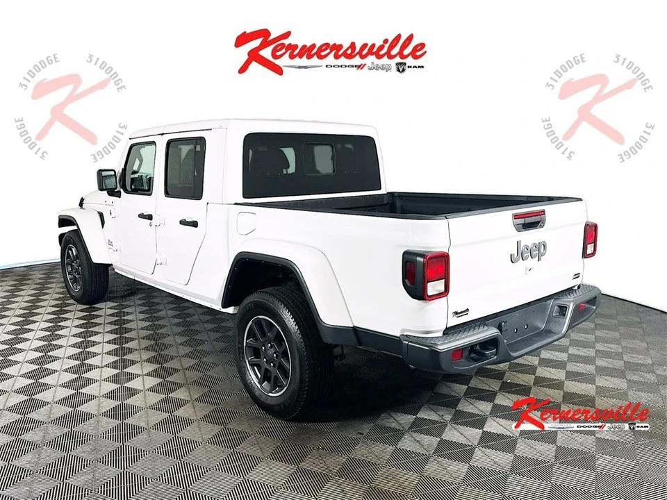 2023 Jeep JT Gladiator - Image 5 of 21